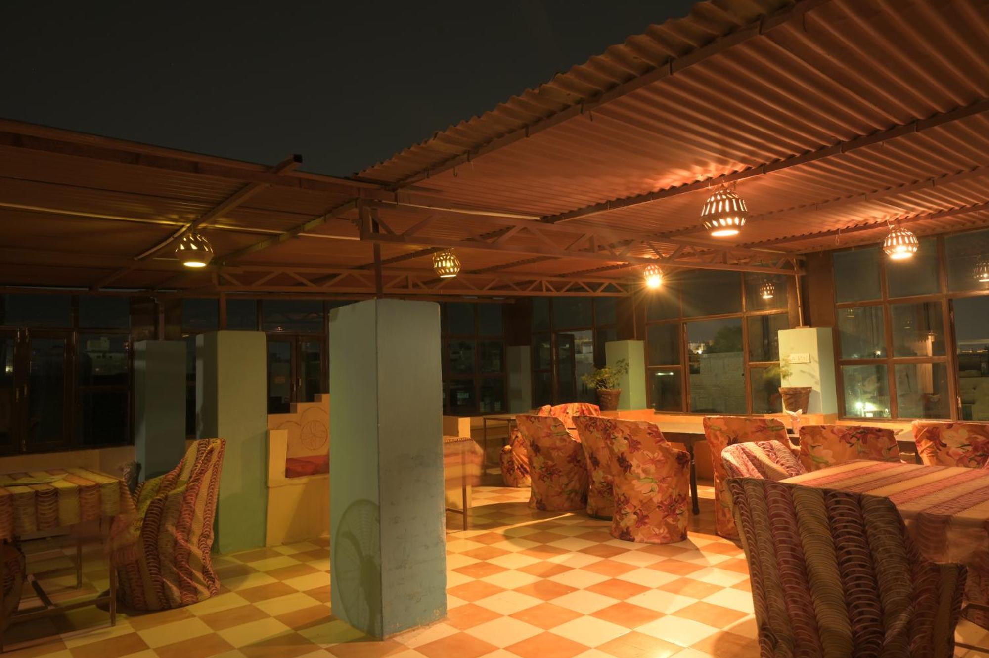 Hotel Renuka Jaisalmer Zewnętrze zdjęcie