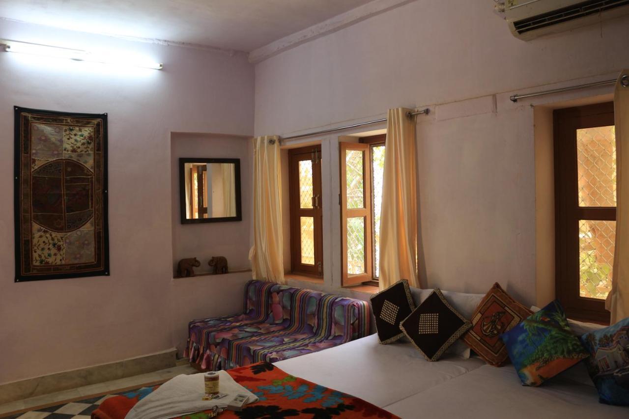 Hotel Renuka Jaisalmer Zewnętrze zdjęcie